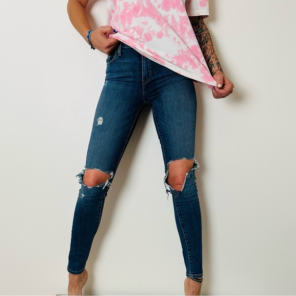 Levi’s 721 skinny high waisted jeans distressed - Picture 4 of 9
